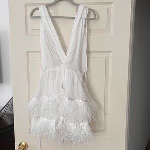 BNWT Dana foley feather dress
